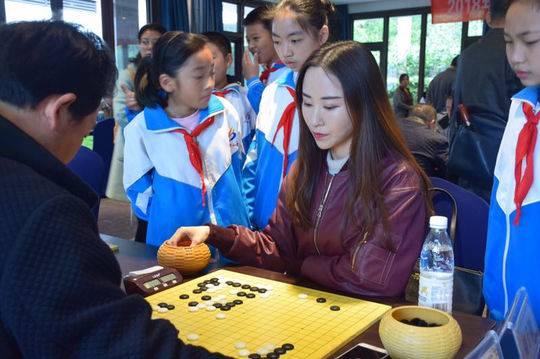 实时呈现：围棋界最新战局精彩直播大放送